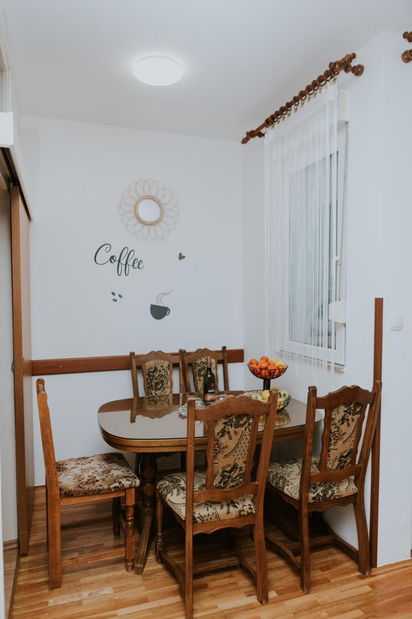 Apartman Antonio Gospic Luaran gambar